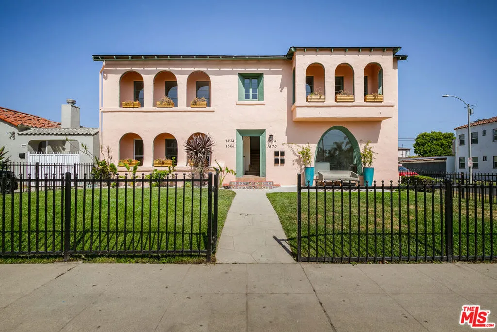 1570 S Hayworth Avenue, Los Angeles, California 90035 home-pic-31